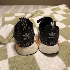 Adidas Womens Sneakers - Black and Peach